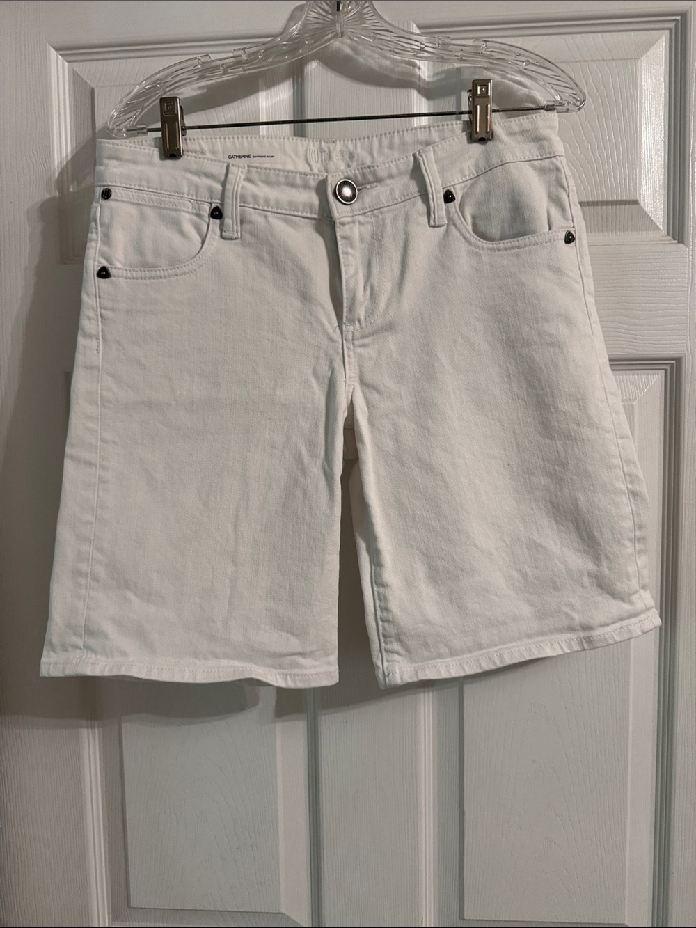 Kut from the Kloth White Catherine Boyfriend Shorts